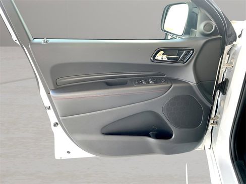 Used 2024 Dodge Durango GT image 11