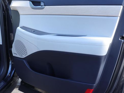 Used 2023 Hyundai Palisade Limited w/ Cargo Package image 21