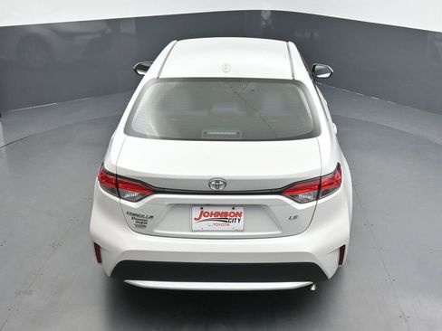 Used 2022 Toyota Corolla LE FWD image 16