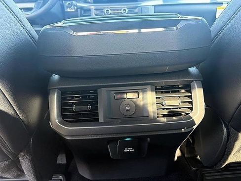 Used 2025 Ford F150 Lariat w/ Equipment Group 502A High AWD/4WD image 59