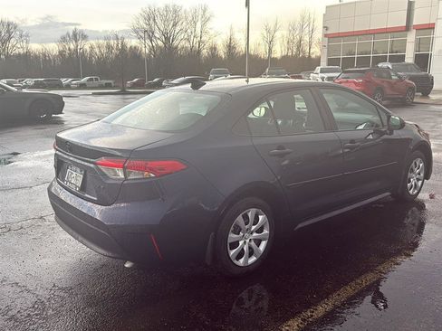 Used 2026 Toyota Corolla LE image 3
