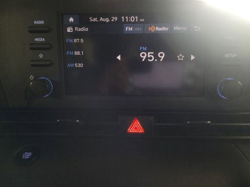 Used 2025 Hyundai Elantra Sport FWD image 25