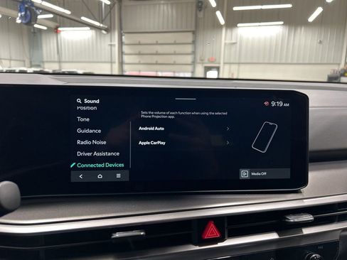 New 2026 Kia Sorento LX image 17