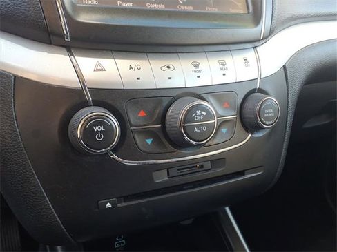 Used 2019 Dodge Journey GT w/ Driver Convenience Group image 17