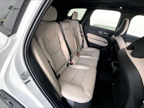 New 2026 Volvo XC60 B5 Core AWD/4WD image 8