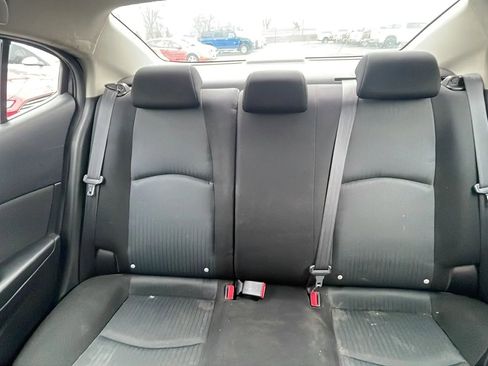 Used 2016 MAZDA MAZDA3 i Sport image 13