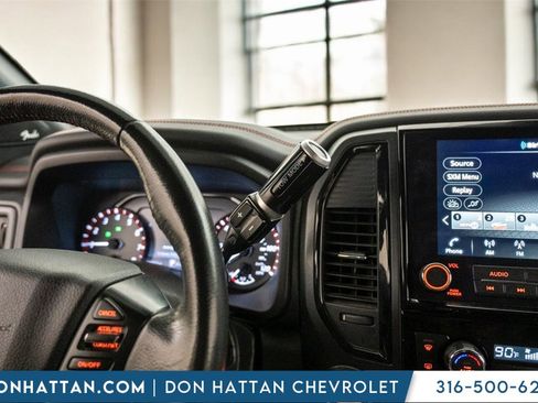 Used 2021 Nissan Titan PRO-4X w/ Pro-4x Utility Package image 18