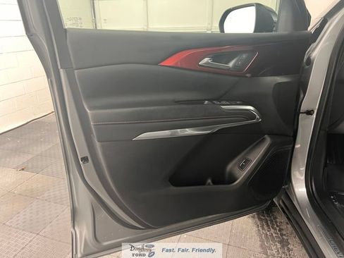 Used 2024 Chevrolet Traverse Z71 AWD/4WD image 25