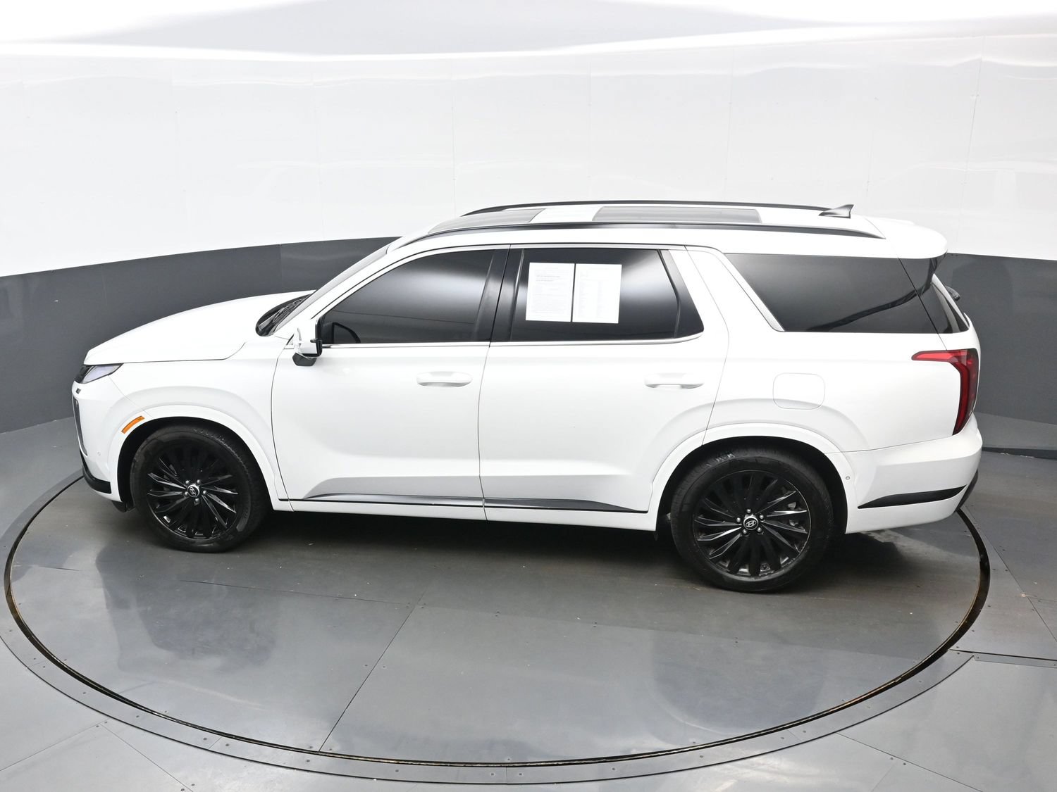 Certified 2024 Hyundai Palisade Calligraphy AWD/4WD image 37