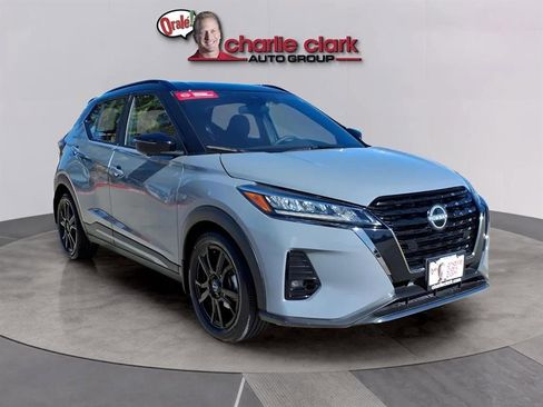 Used 2024 Nissan Kicks SR image 7