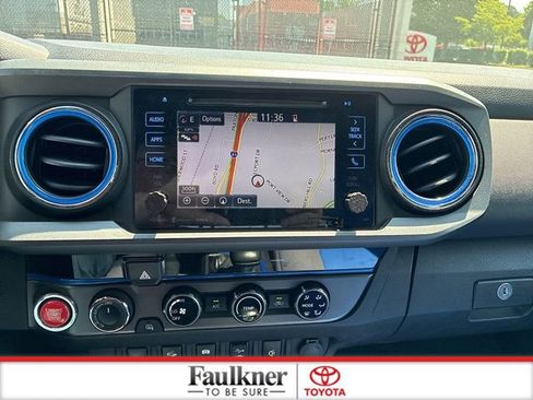 Used 2017 Toyota Tacoma TRD Off-Road w/ Tow Package (A/T) AWD/4WD image 28