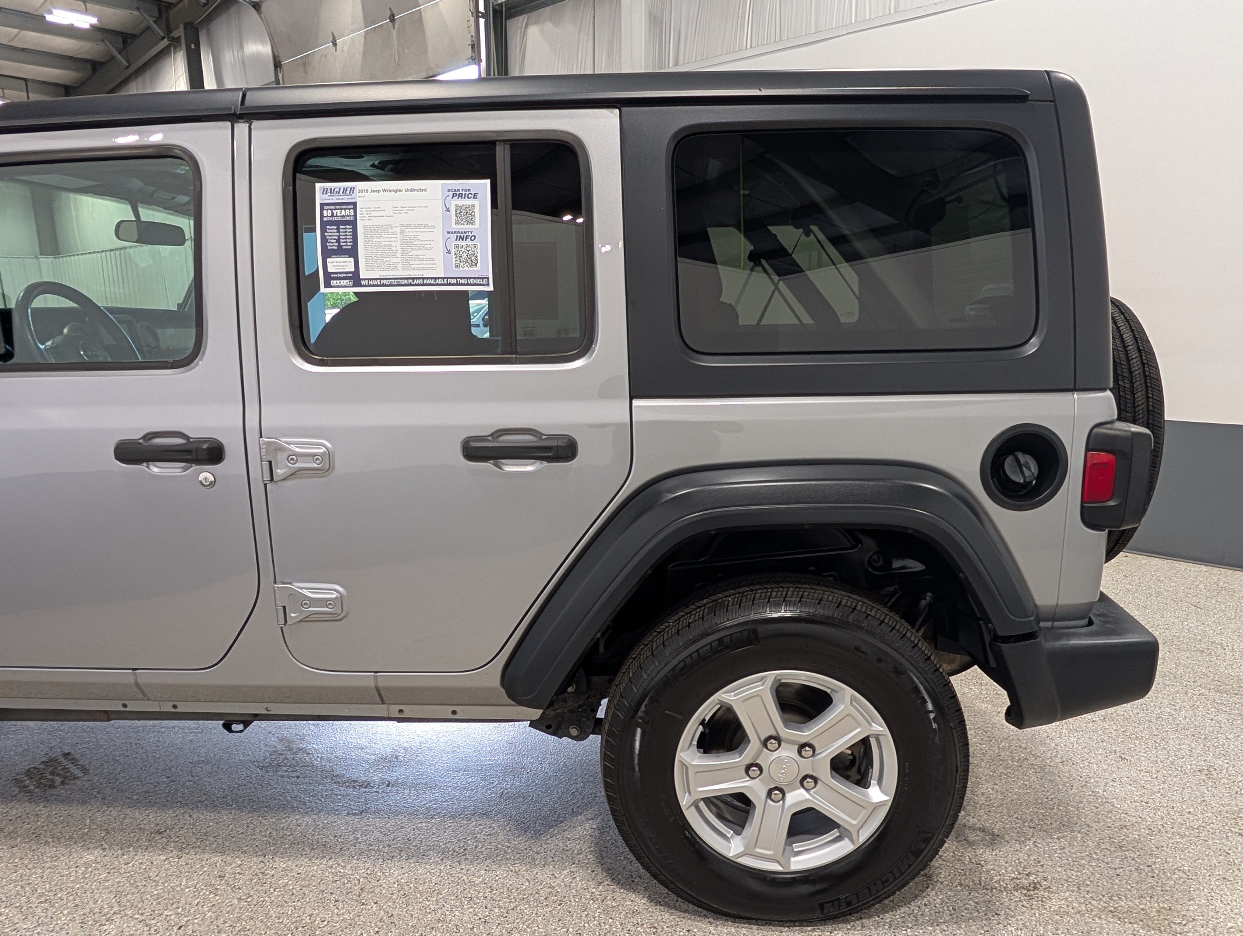 Used 2019 Jeep Wrangler Unlimited Sport S AWD/4WD image 10