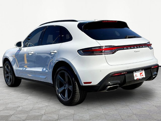 Used 2023 Porsche Macan AWD/4WD image 5