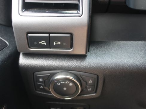 Used 2020 Ford F150 XLT w/ Equipment Group 302A Luxury AWD/4WD image 24