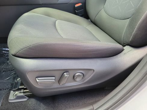 Used 2024 Toyota RAV4 XLE w/ Convenience Package image 18