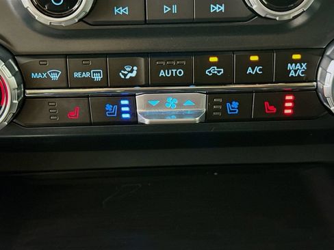 Used 2023 Ford F150 Lariat w/ Max Trailer Tow Package AWD/4WD image 21