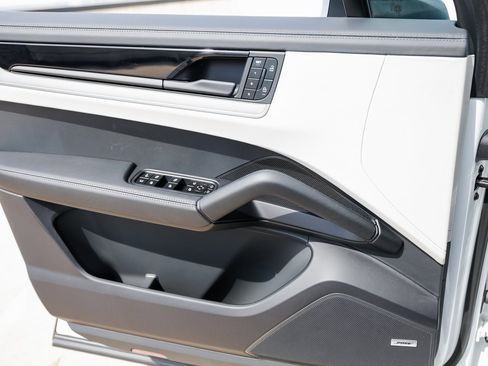 New 2025 Porsche Cayenne S image 23