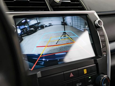 Used 2016 Toyota Camry SE image 27