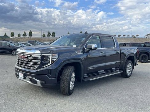 New 2026 GMC Sierra 1500 Denali w/ Technology Package image 7