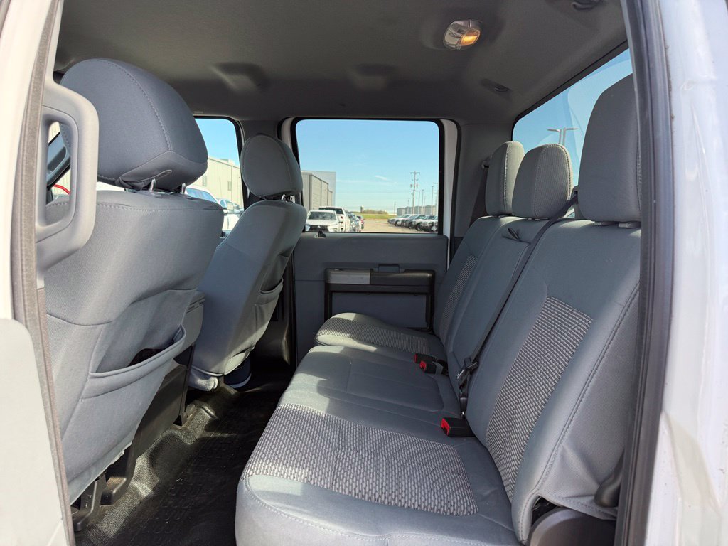 Used 2016 Ford F350 XLT w/ XLT Interior Package AWD/4WD image 7