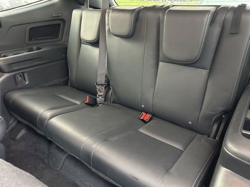 Used 2023 Subaru Ascent Limited AWD/4WD image 11