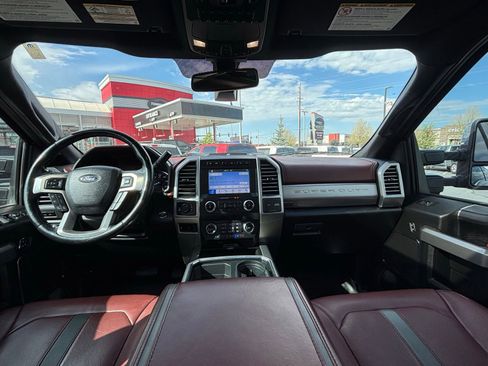 Used 2019 Ford F250 Platinum w/ Platinum Ultimate Package AWD/4WD image 22
