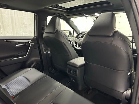 Used 2025 Toyota RAV4 XSE w/ Weather Package AWD/4WD image 56