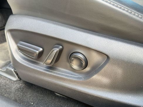 Used 2024 Toyota Crown Limited image 13