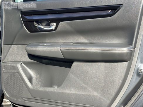 Used 2025 Honda CR-V Sport Touring image 32