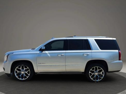 Used 2017 GMC Yukon Denali AWD/4WD image 5