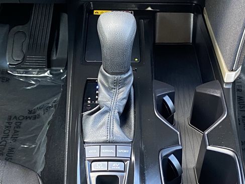 Used 2026 Toyota Camry LE w/ Convenience Package FWD image 15