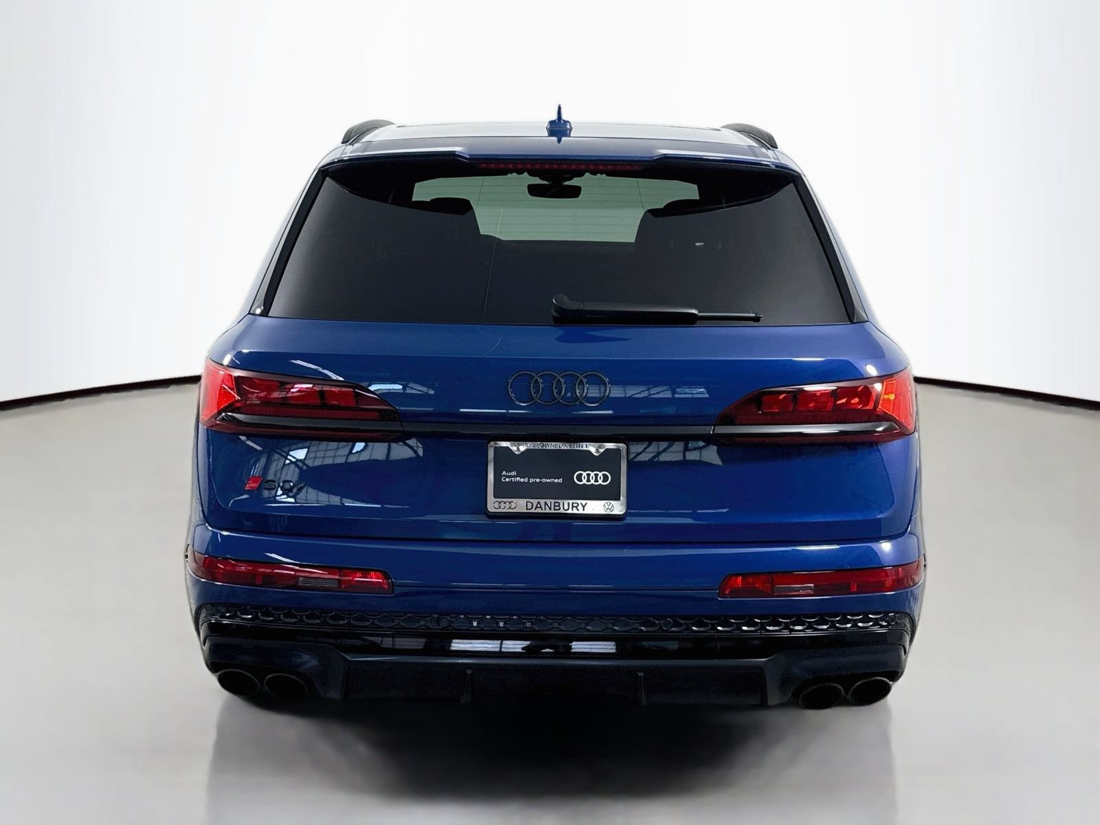 Certified 2025 Audi SQ7 Prestige AWD/4WD image 10