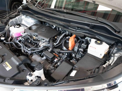 Used 2023 Toyota Sienna XLE w/ XLE Plus Package AWD/4WD image 34