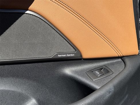 Used 2021 BMW 530i w/ Premium Package image 17