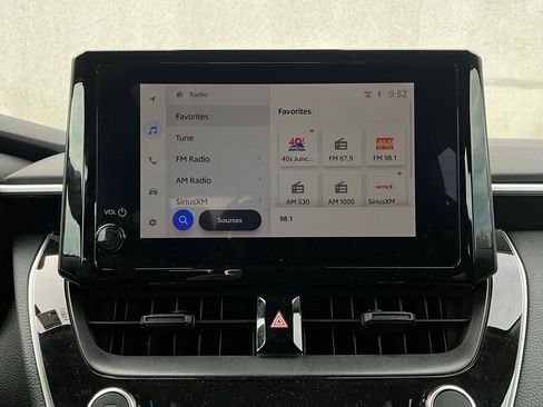 Used 2025 Toyota Corolla LE image 26