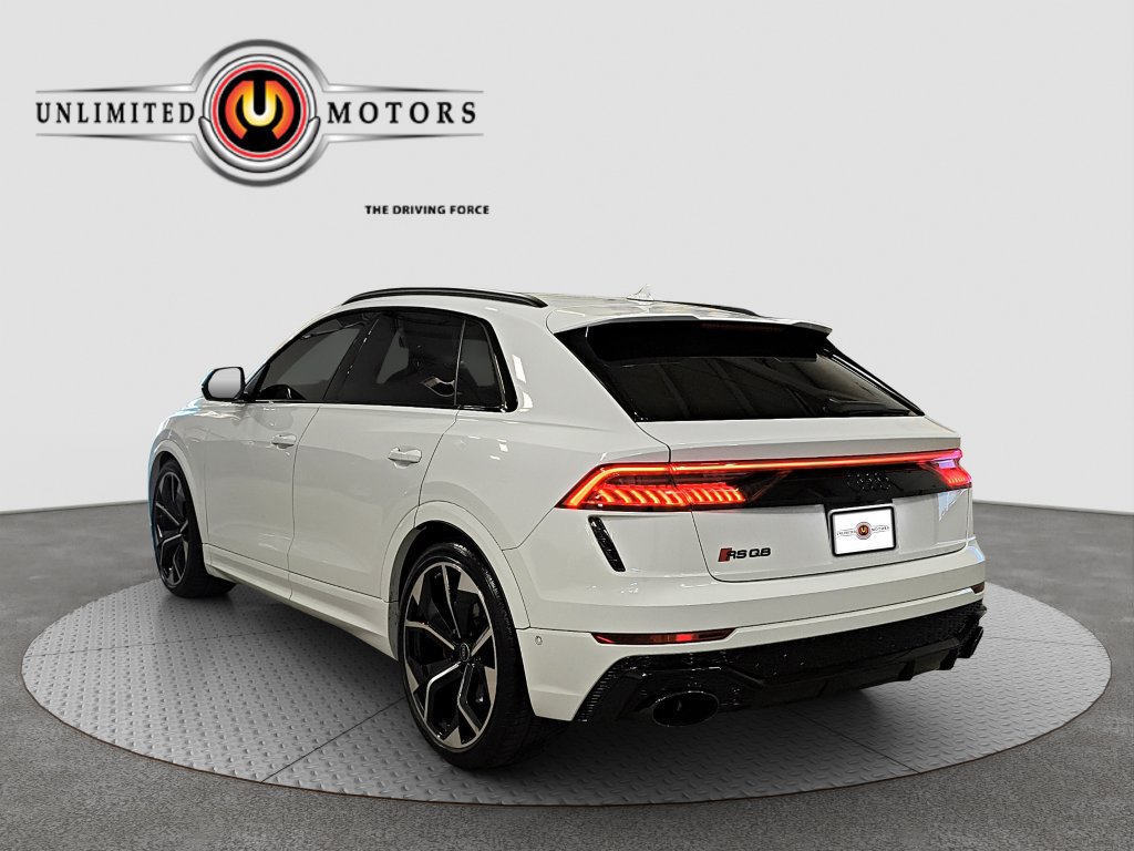 Used 2024 Audi RS Q8 AWD/4WD image 4