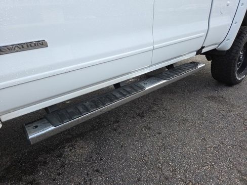 Used 2018 GMC Sierra 1500 SLE image 20