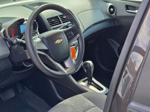 Used 2014 Chevrolet Sonic LS FWD image 19