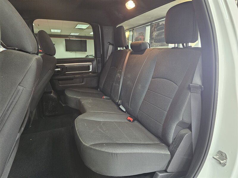 Used 2024 RAM 1500 Warlock AWD/4WD image 23