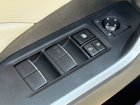 Used 2021 Toyota RAV4 XLE Premium FWD image 20