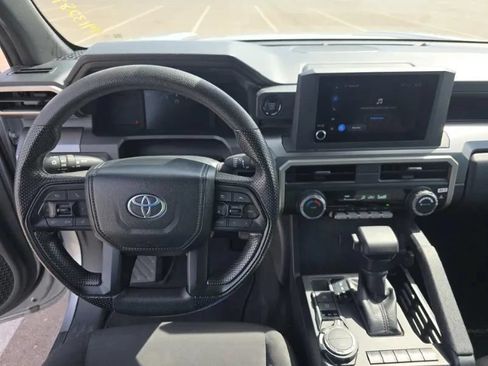 Used 2024 Toyota Tacoma SR5 AWD/4WD image 11