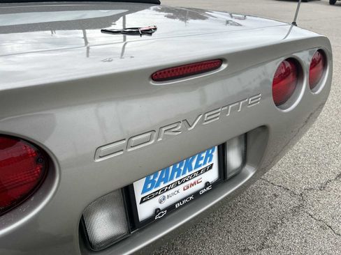 Used 2001 Chevrolet Corvette Convertible w/ Preferred Equipment Group2 image 25