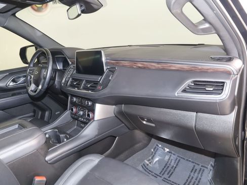 Used 2023 Chevrolet Tahoe Z71 w/ Luxury Package AWD/4WD image 41