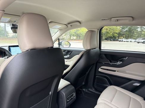 New 2026 Lincoln Corsair Premiere image 24