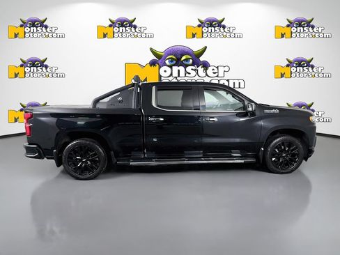 Used 2019 Chevrolet Silverado 1500 High Country w/ Technology Package AWD/4WD image 4