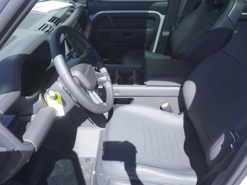 New 2026 Land Rover Defender 110 OCTA image 20