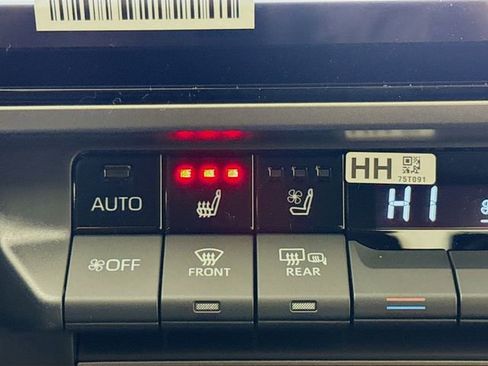 New 2026 Toyota Camry XLE image 19