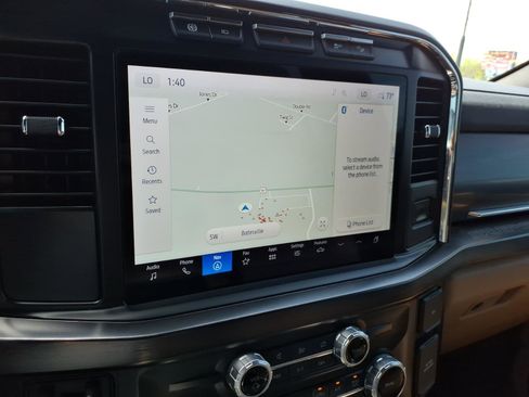 Used 2023 Ford F250 Lariat w/ Sport Appearance Package image 17