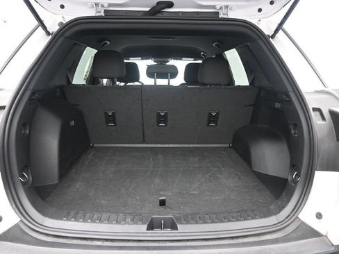 Used 2025 GMC Terrain Elevation AWD/4WD image 27