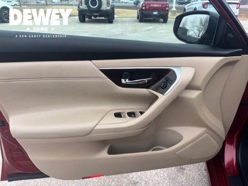 Used 2015 Nissan Altima 2.5 SL w/ Technology Package image 10